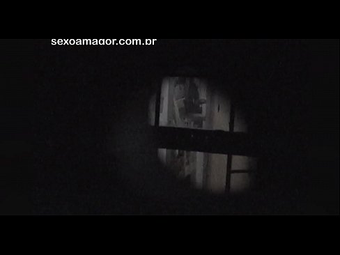 ❤️ Lourinho é filmado secretamente por um voyeur de bairro escondido atrás de tijolos ocos ️ Porno real em pt.vegasservice.ru ❌️❤